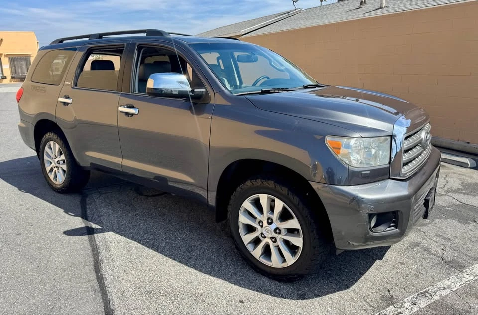 2013 Toyota Sequoia 2nd Gen - Image 8 of 10