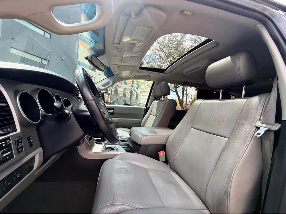 2013 Toyota Sequoia 2nd Gen - Image 9 of 11