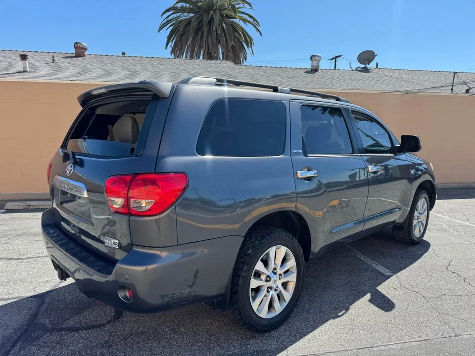 2013 Toyota Sequoia 2nd Gen - Image 8 of 15