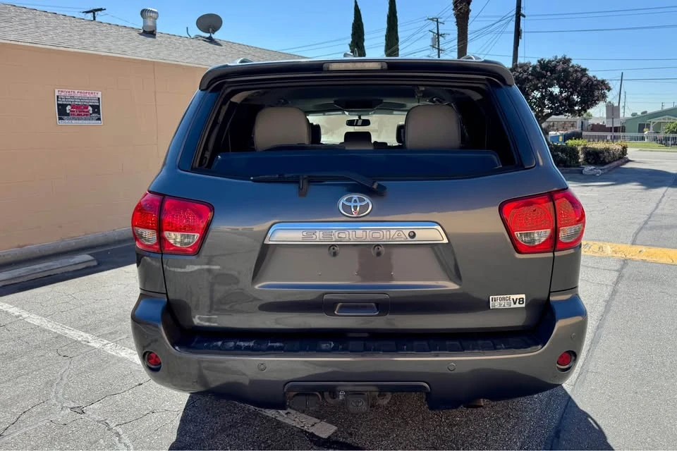 2013 Toyota Sequoia 2nd Gen - Image 10 of 15