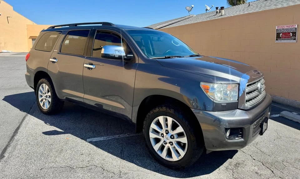 2013 Toyota Sequoia 2nd Gen - Image 5 of 15