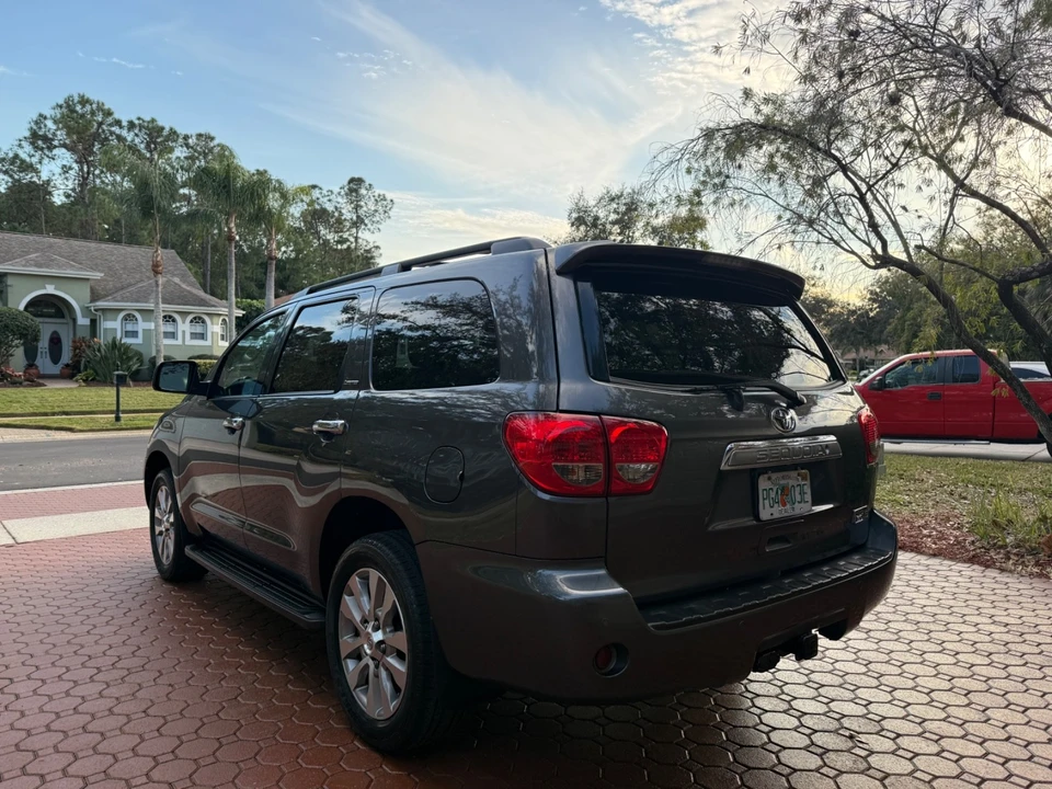 2013 Toyota Sequoia 2nd Gen - Image 4 of 21