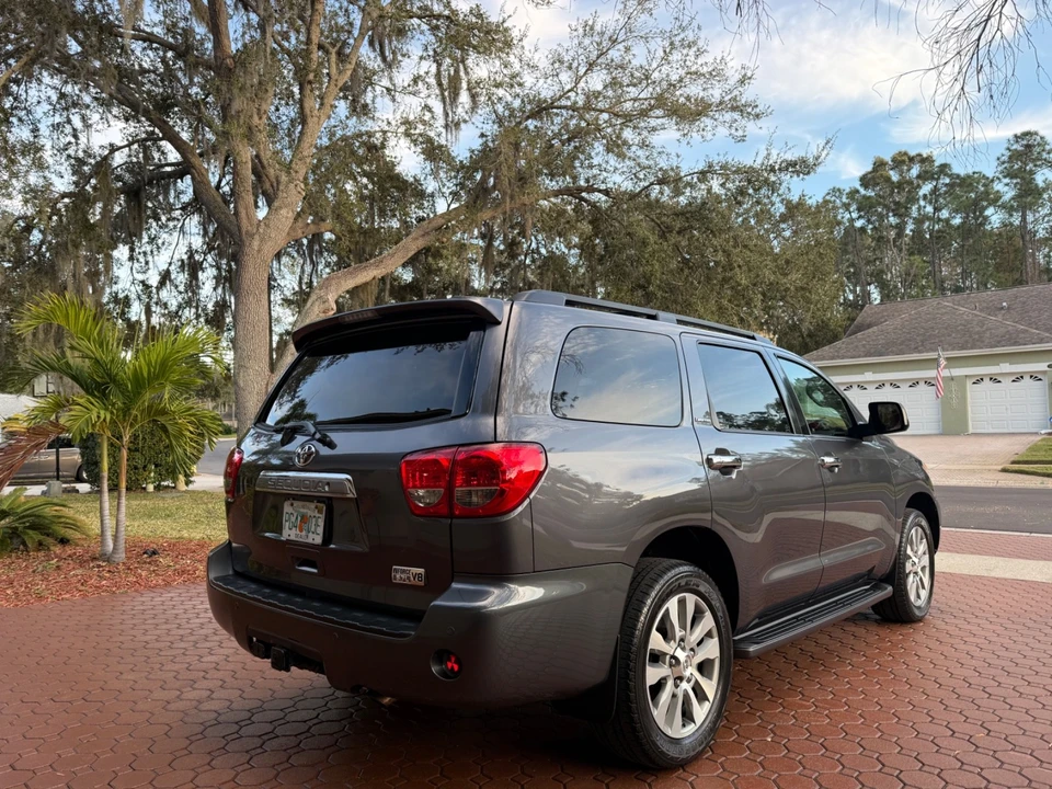 2013 Toyota Sequoia 2nd Gen - Image 3 of 21