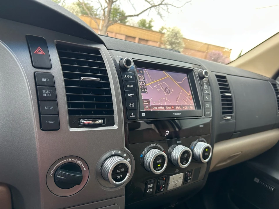 2013 Toyota Sequoia 2nd Gen - Image 9 of 20