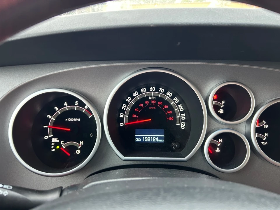 2013 Toyota Sequoia 2nd Gen - Image 10 of 20
