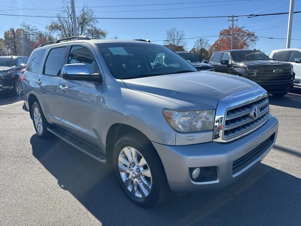 2013 Toyota Sequoia 2nd Gen - Image 7 of 12