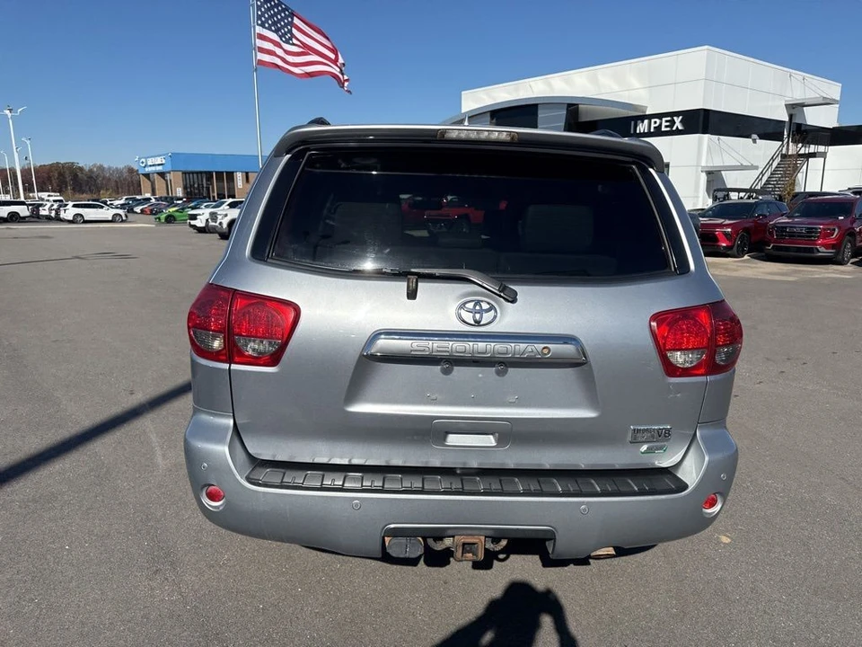 2013 Toyota Sequoia 2nd Gen - Image 4 of 12