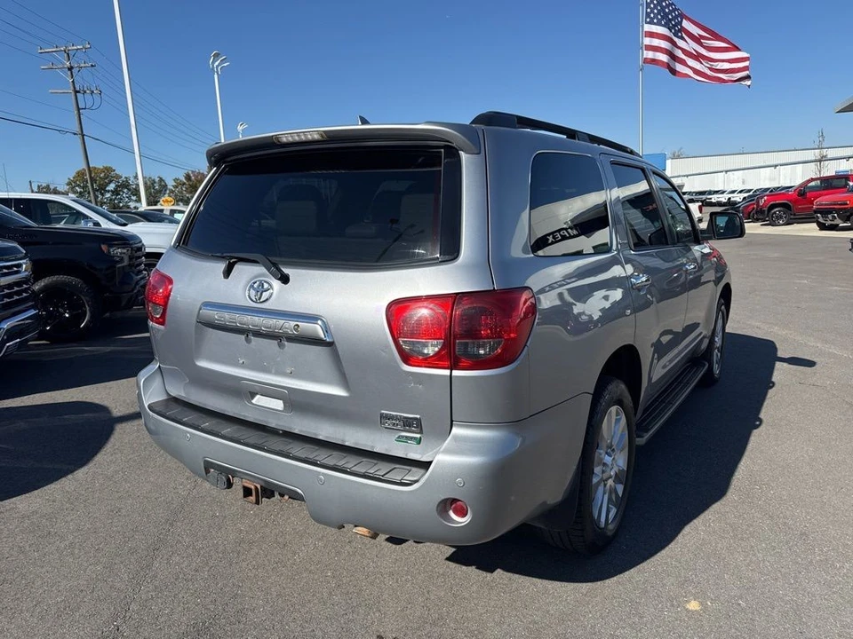 2013 Toyota Sequoia 2nd Gen - Image 5 of 12