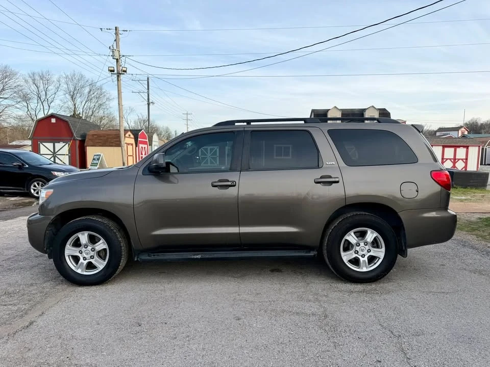 2013 Toyota Sequoia 2nd Gen - Image 8 of 17