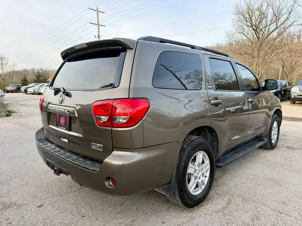 2013 Toyota Sequoia 2nd Gen - Image 5 of 17