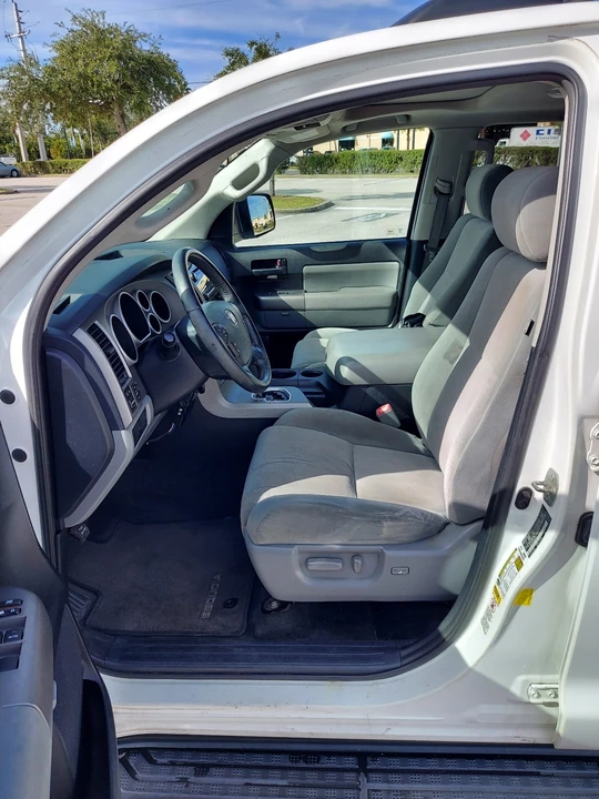 2013 Toyota Sequoia 2nd Gen - Image 14 of 21