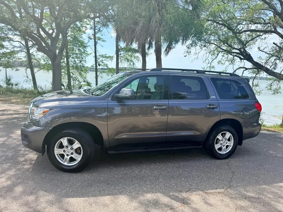2013 Toyota Sequoia 2nd Gen - Image 3 of 14