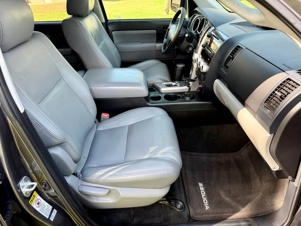 2013 Toyota Sequoia 2nd Gen - Image 11 of 14