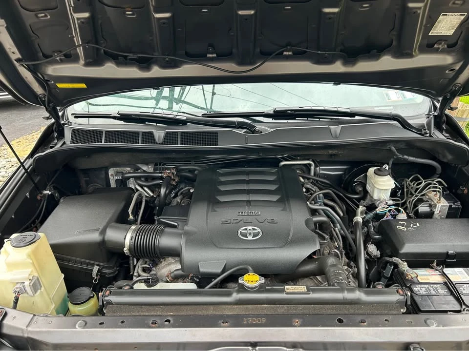 2013 Toyota Sequoia 2nd Gen - Image 19 of 20