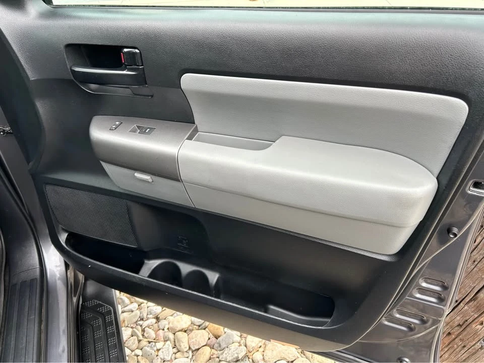 2013 Toyota Sequoia 2nd Gen - Image 17 of 20