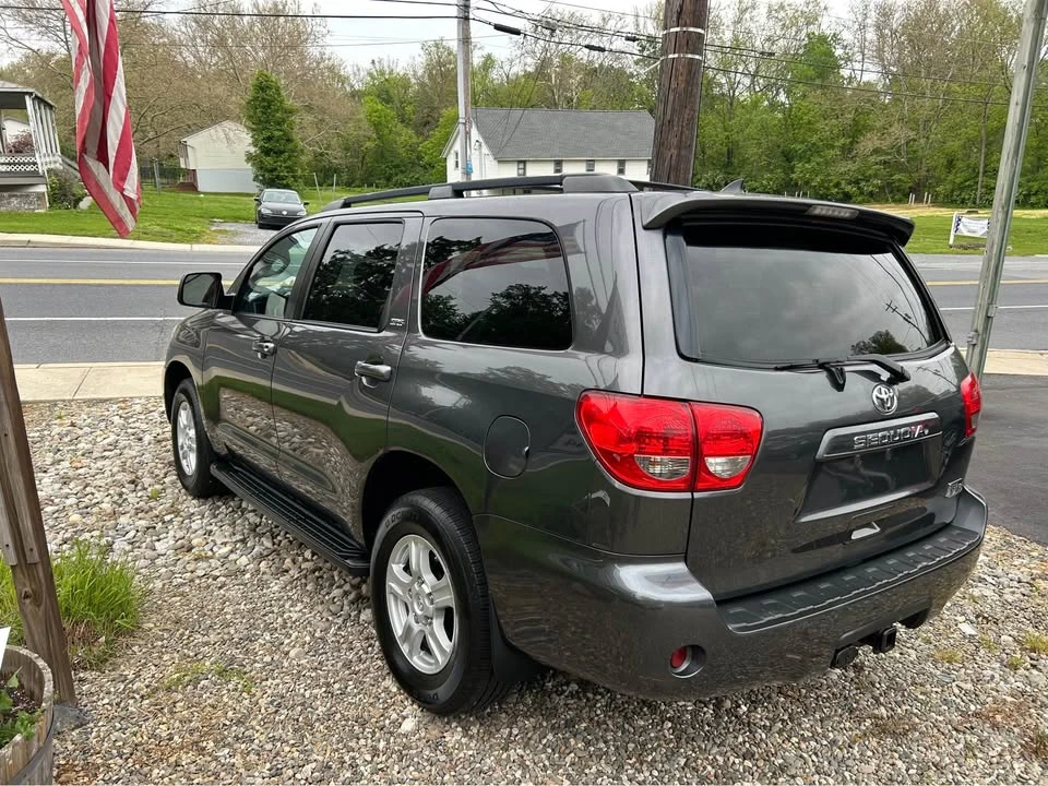2013 Toyota Sequoia 2nd Gen - Image 5 of 20