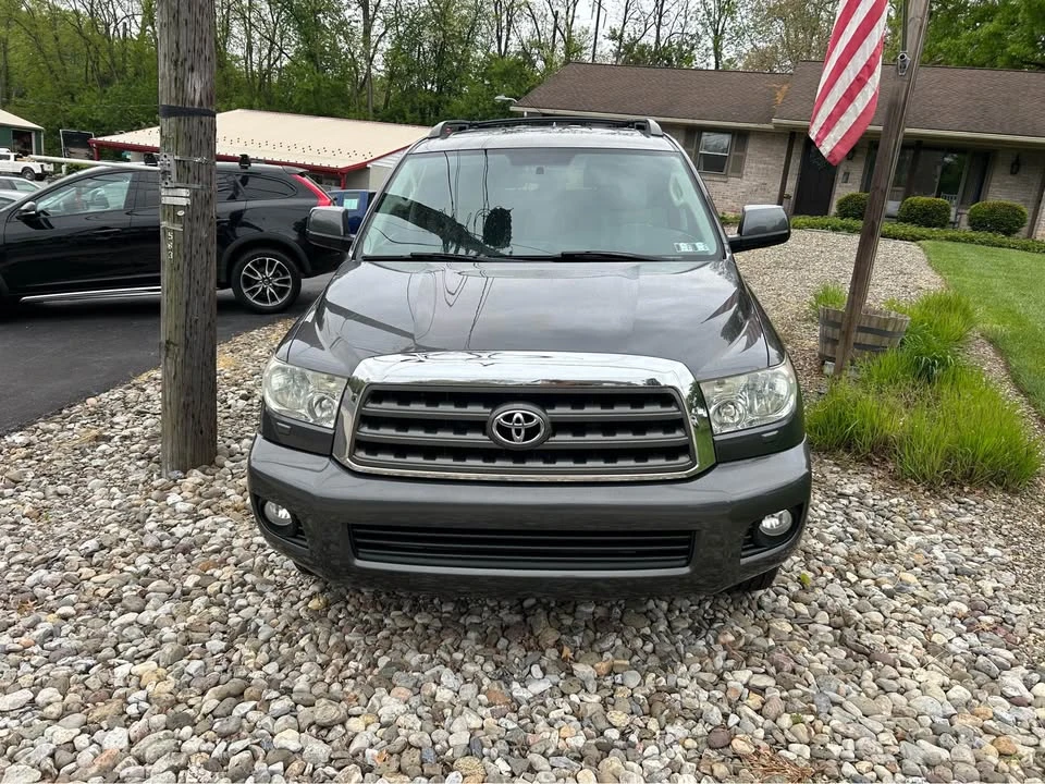2013 Toyota Sequoia 2nd Gen - Image 2 of 20