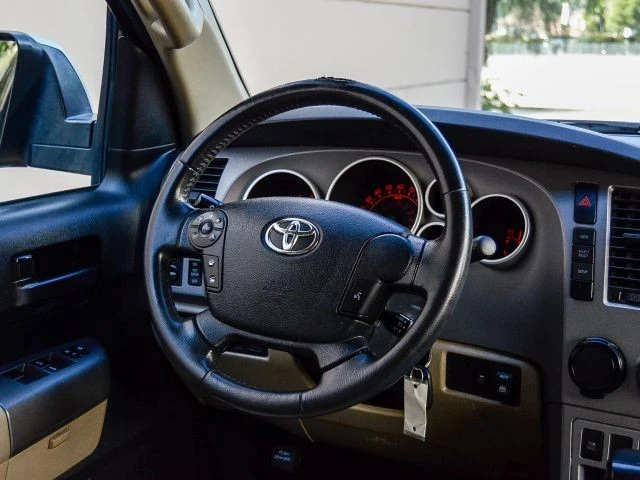 2013 Toyota Sequoia 2nd Gen - Image 5 of 21