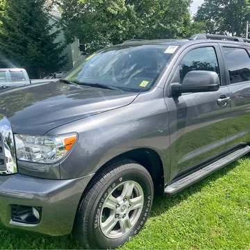 2013 Toyota Sequoia SR5 Sport Utility 4D