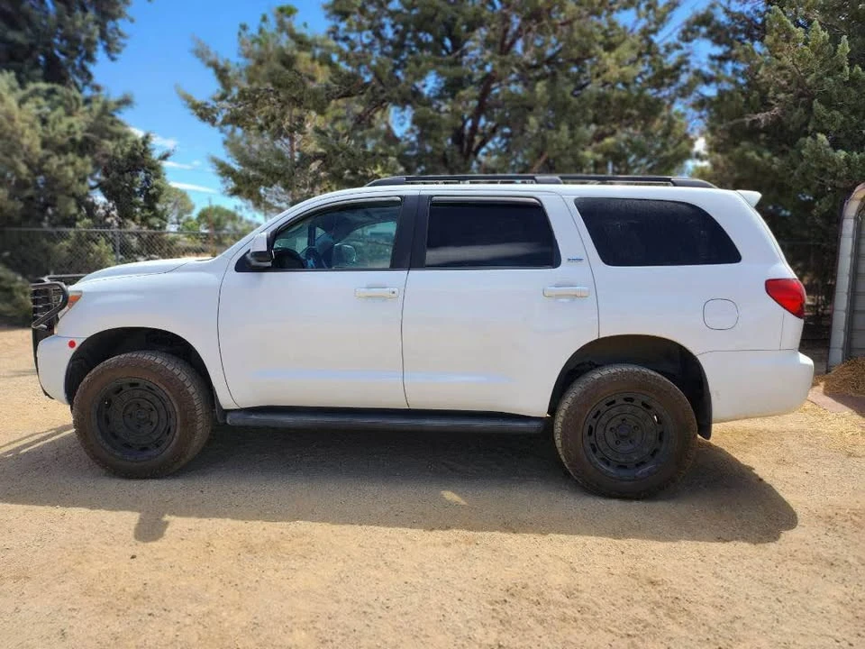 2013 Toyota Sequoia 2nd Gen - Image 3 of 4