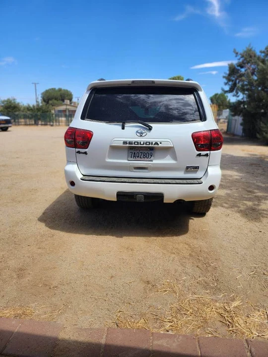 2013 Toyota Sequoia 2nd Gen - Image 4 of 4
