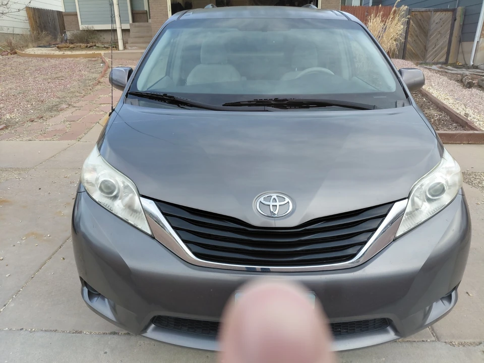 2013 Toyota Sienna 3rd Gen - Image 3 of 17