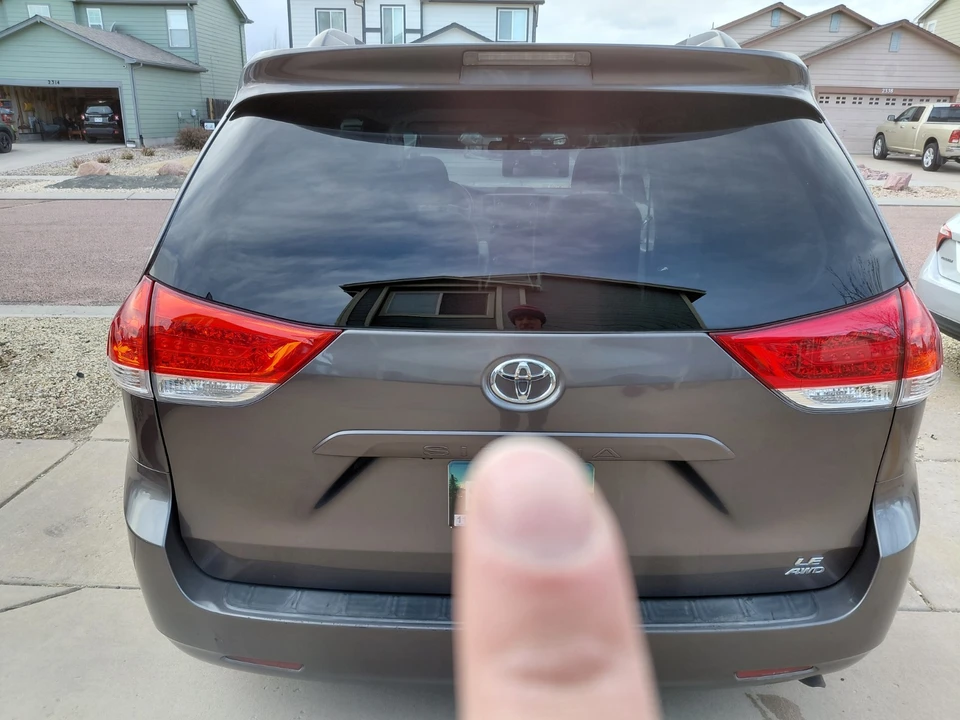 2013 Toyota Sienna 3rd Gen - Image 4 of 17
