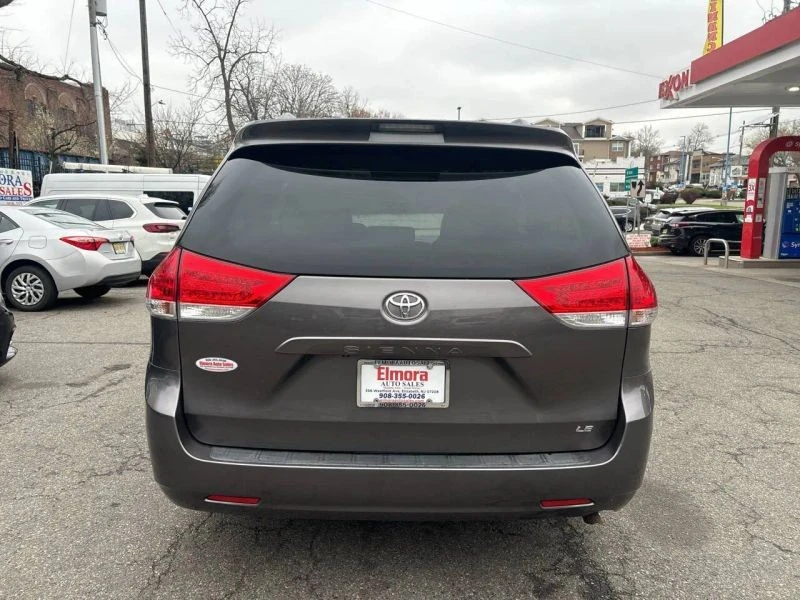 2013 Toyota Sienna 3rd Gen - Image 5 of 12