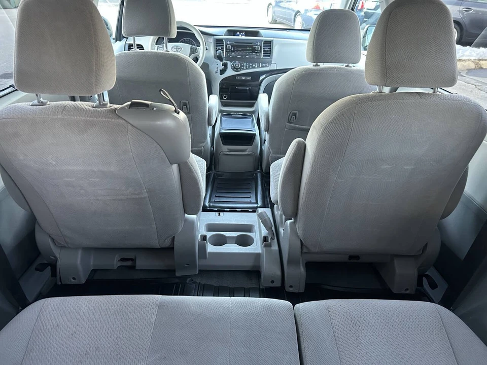 2013 Toyota Sienna 3rd Gen - Image 12 of 16