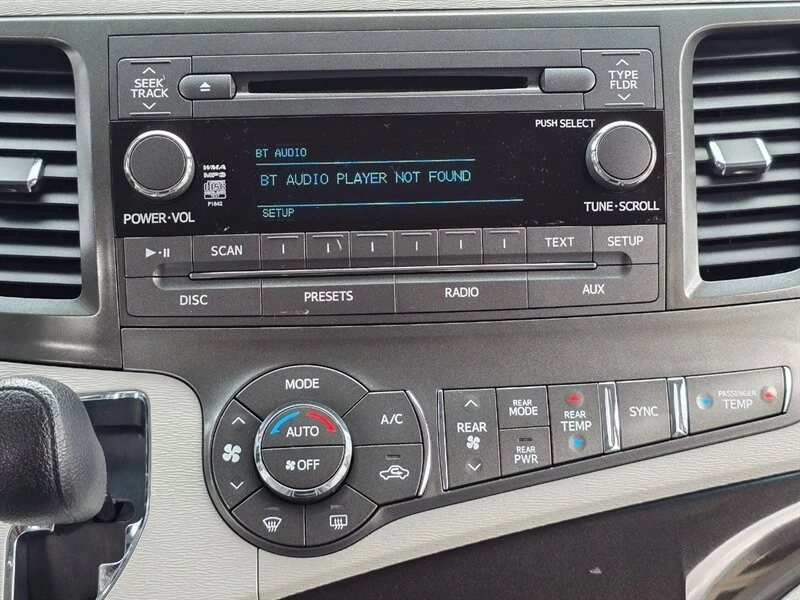 2013 Toyota Sienna 3rd Gen - Image 20 of 21