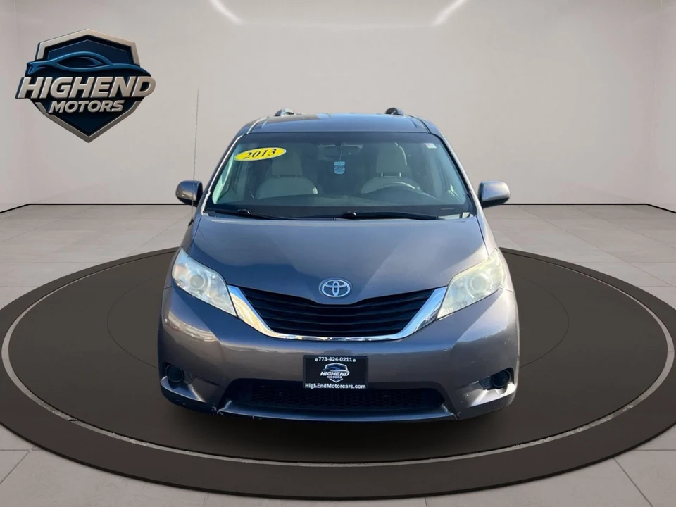 2013 Toyota Sienna 3rd Gen - Image 10 of 21