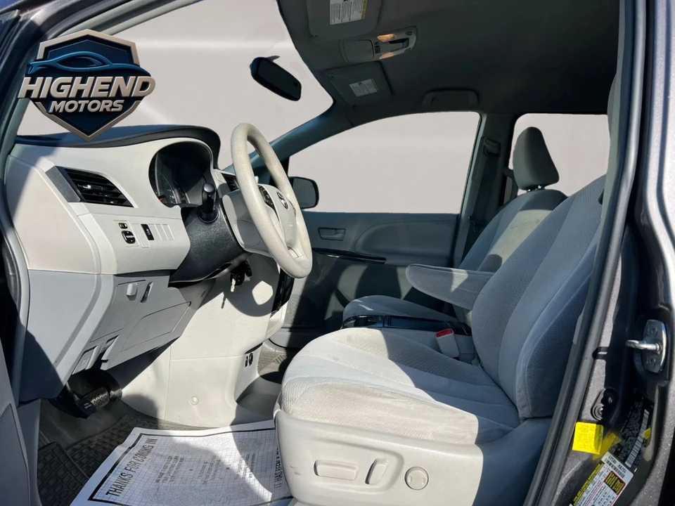 2013 Toyota Sienna 3rd Gen - Image 14 of 21