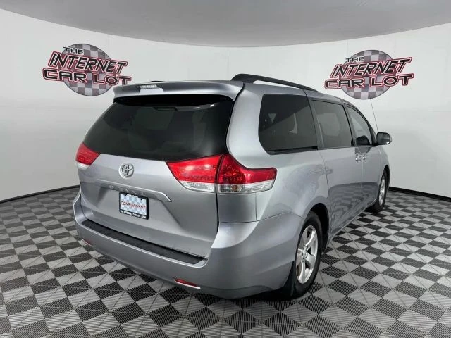 2013 Toyota Sienna 3rd Gen - Image 7 of 21