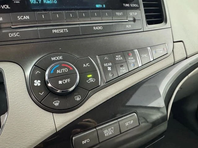 2013 Toyota Sienna 3rd Gen - Image 19 of 21