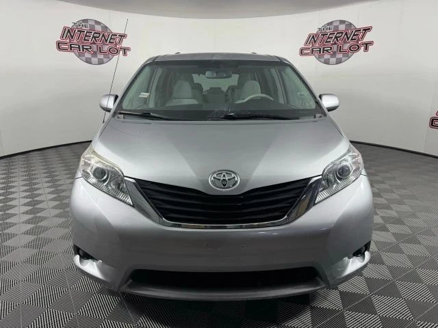 2013 Toyota Sienna 3rd Gen - Image 2 of 21