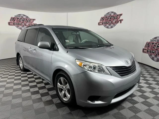 2013 Toyota Sienna 3rd Gen - Image 9 of 21
