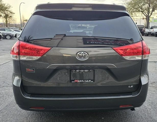 2013 Toyota Sienna 3rd Gen - Image 6 of 21