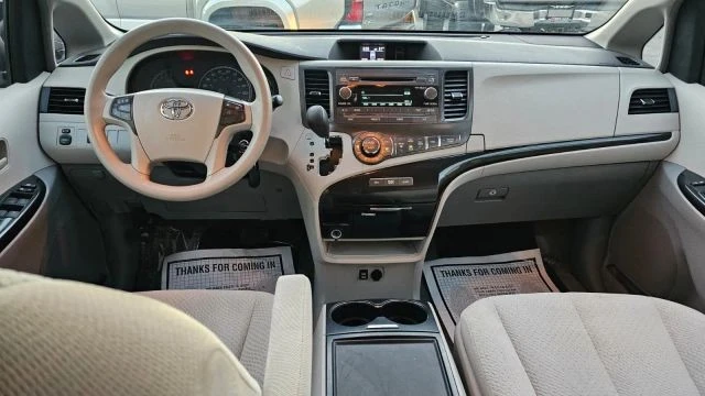 2013 Toyota Sienna 3rd Gen - Image 20 of 21