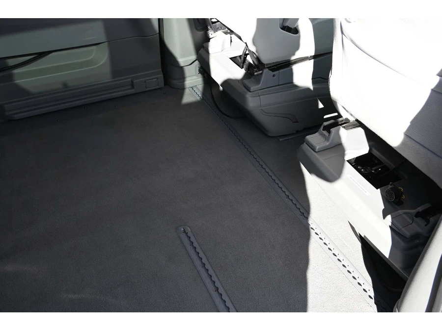 2013 Toyota Sienna 3rd Gen - Image 19 of 21
