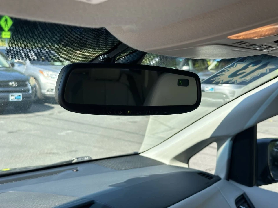 2013 Toyota Sienna 3rd Gen - Image 17 of 21