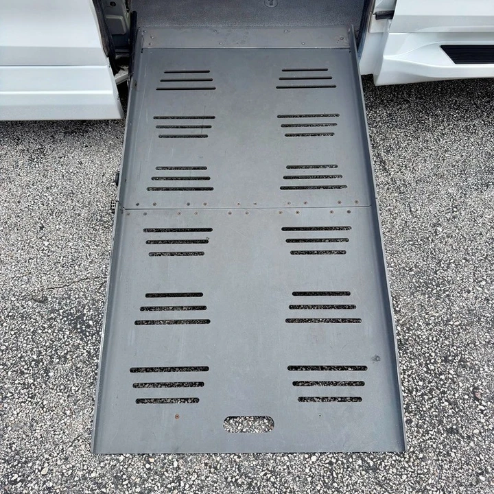 2013 Toyota Sienna 3rd Gen - Image 5 of 21