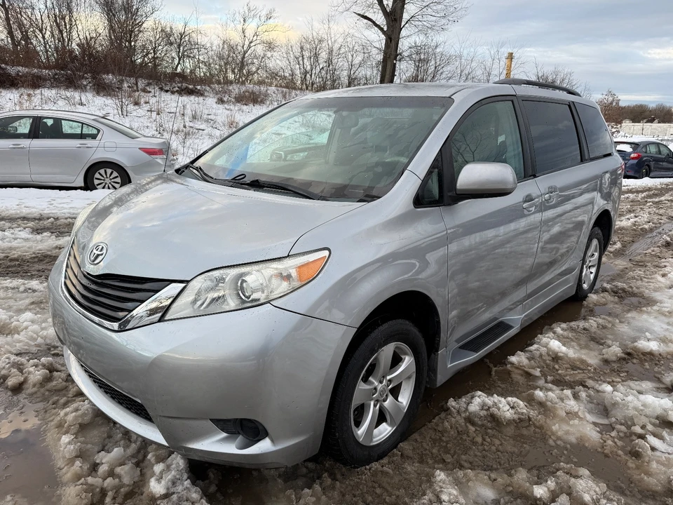 2013 Toyota Sienna 3rd Gen - Image 2 of 20