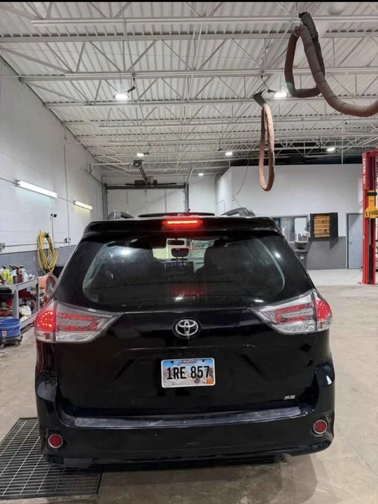 2013 Toyota Sienna 3rd Gen - Image 6 of 11