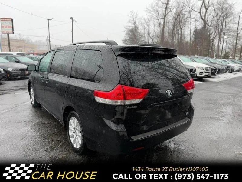 2013 Toyota Sienna 3rd Gen - Image 9 of 12