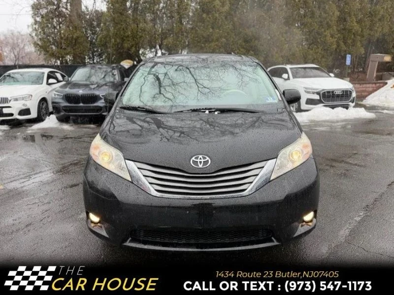2013 Toyota Sienna 3rd Gen - Image 4 of 12