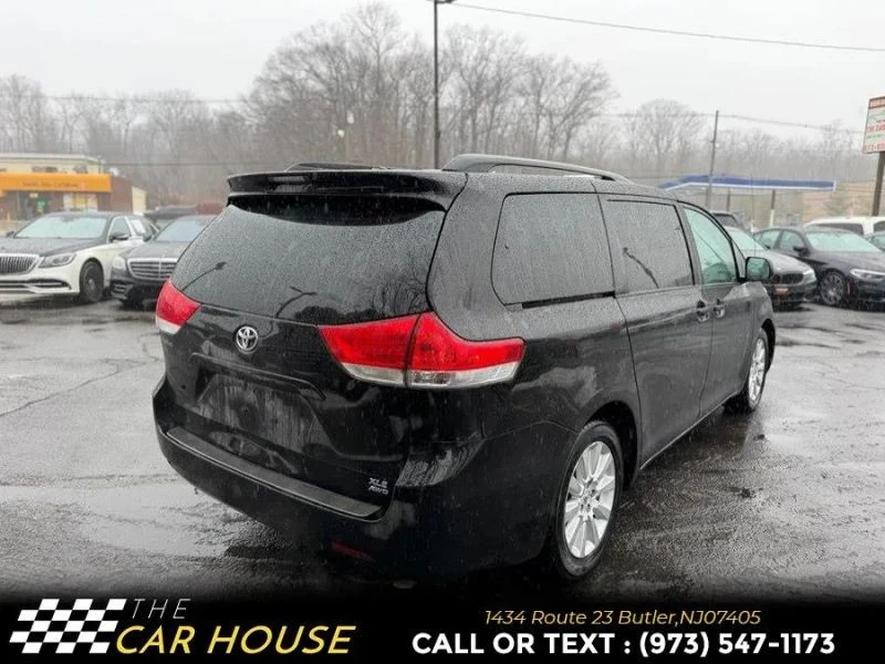 2013 Toyota Sienna 3rd Gen - Image 11 of 12