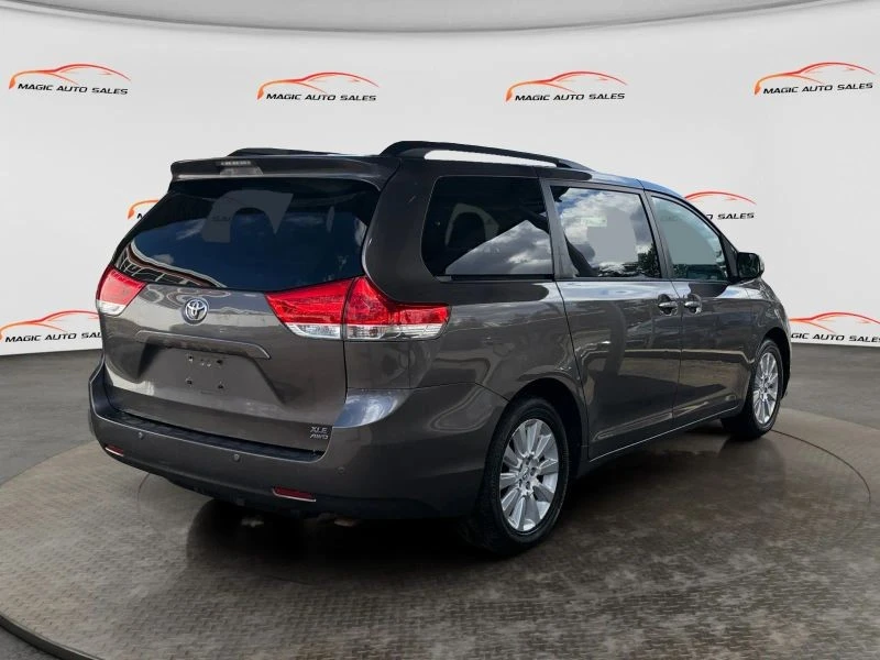 2013 Toyota Sienna 3rd Gen - Image 8 of 12