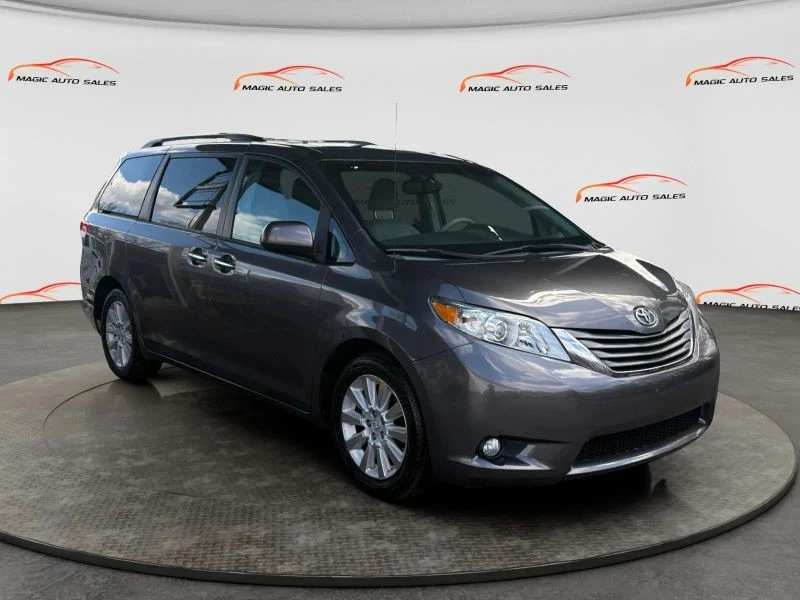 2013 Toyota Sienna 3rd Gen - Image 5 of 12
