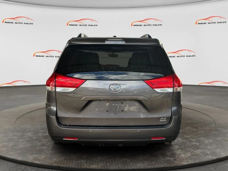 2013 Toyota Sienna 3rd Gen - Image 7 of 12