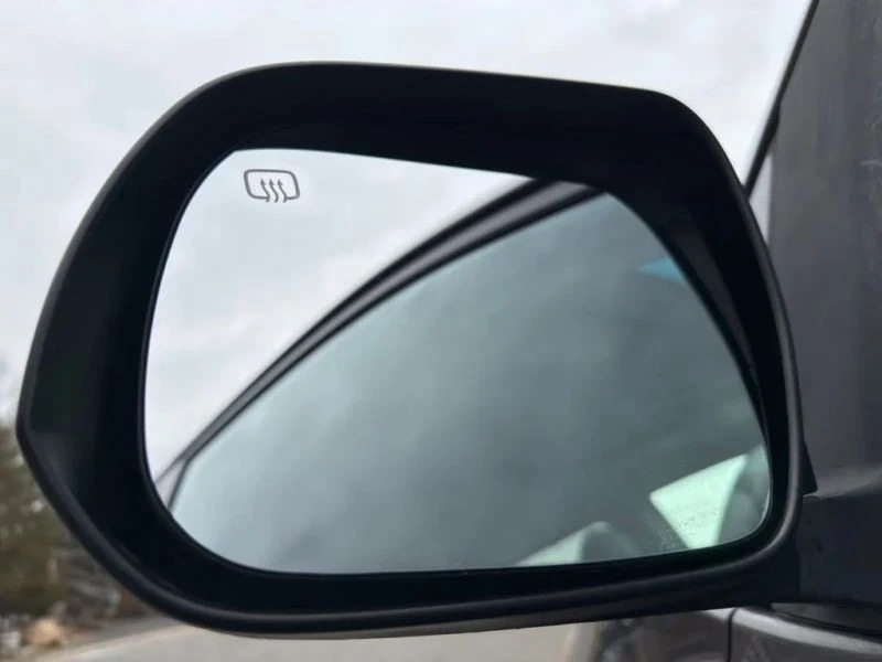 2013 Toyota Sienna 3rd Gen - Image 9 of 12